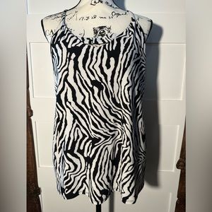 Bar III Women’s L Zebra Stripe Sleeveless Top Black White Stretch Blouse